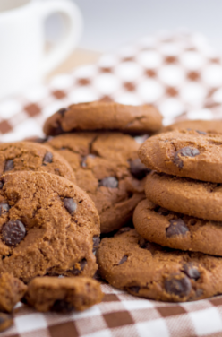 Cookies choco-cannelle et Mouhalabieh à la rose