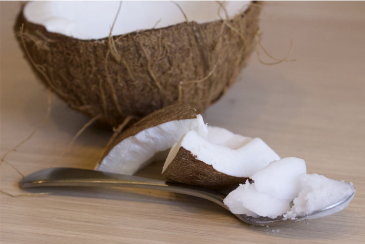 Une nouvelle huile santé : l’huile de coco, comment bien la connaître et l’utiliser ?