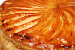 Traditionnelle Galette des rois à la frangipane