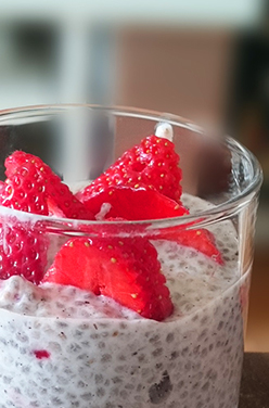 Pudding aux fraises et à la crème de chia