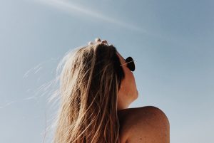 routine-cheveux-été