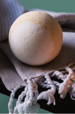 Bombe de bain aux huiles essentielles