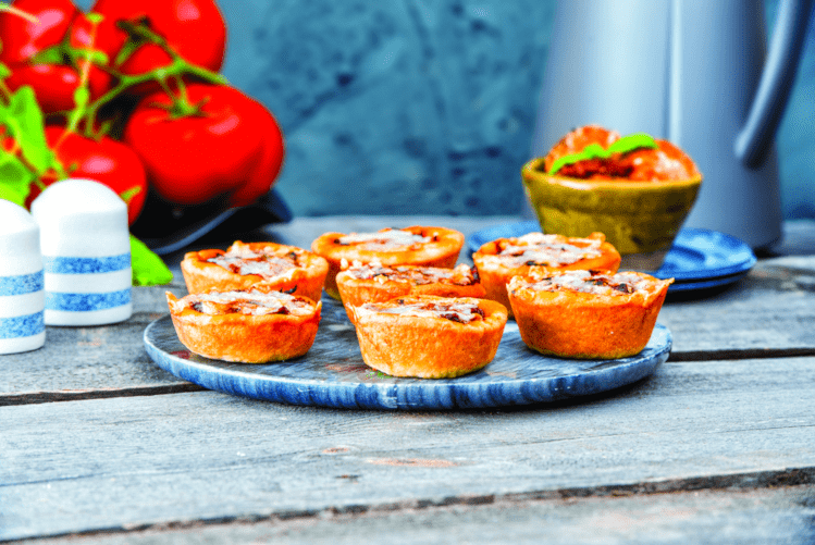 Boudin blanc et noir sur tartelettes aux pommes