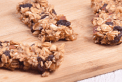 Barres diététiques aux raisins secs et amandes