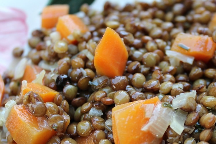 Lentilles aux carottes et aux épices