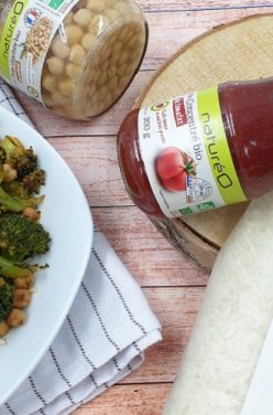 Poêlée vegan : brocolis, pois chiches et tofu