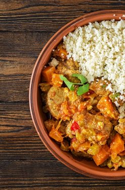 Tajine d’agneau à la courge et aux carottes