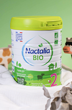 Nactalia Bio, un lait infantile bio et responsable de la ferme au biberon